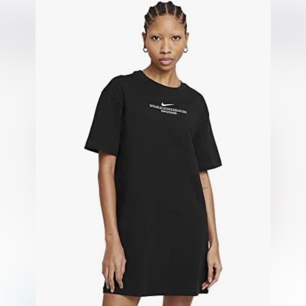 Nike Women's W NSW Swoosh Shirt Sleeve Black Tee Shirt Dress L